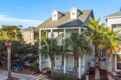 Image de Besoin d'une escapade \"Fab-ulous\"! Le Fab Crab avec nos réductions de juin est pour vous!