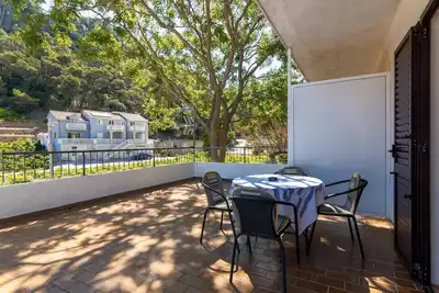 Image de Appartement d'une chambre avec la terrasse et la vue sur le mer Baie Vela Stiniva, Hvar (A-14511-b)