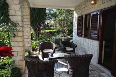 Image de Appartement d'une chambre avec la terrasse Selce, Crikvenica (A-2404-c)