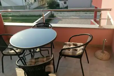 Image de Appartement de deux chambres avec la terrasse et la vue sur le mer Privlaka, Zadar (A-14465-b)