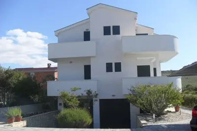 Image de Appartement d'une chambre avec la terrasse et la vue sur le mer Ljubac, Zadar (A-14593-b)