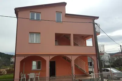 Image de Appartement de deux chambres avec la terrasse Poljica, Trogir (A-14803-a)