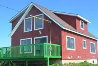 Image de New Log Home avec magnifique vue sur l'océan dans le Village historique acadien