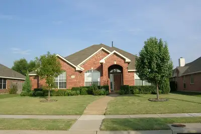 Image de un hébergement confortable dans un quartier calme, à proximité des autoroutes et des attractions
