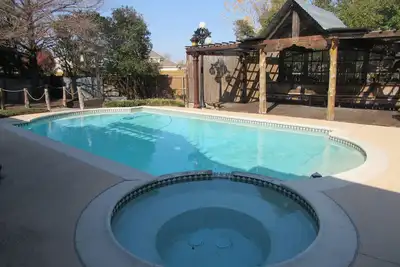 Image de Escapade chaleureuse Rowlett avec piscine