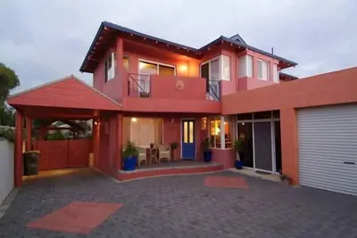 Image de Villa Au Bord De La Mer - Funky villa en front de mer