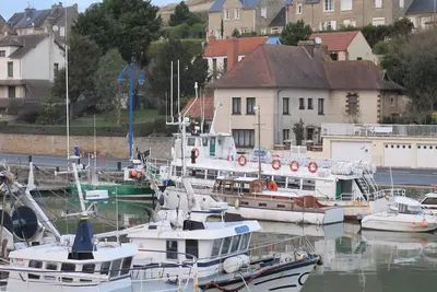 Image de Maison tout confort, vue sur le port et proche des commerces.