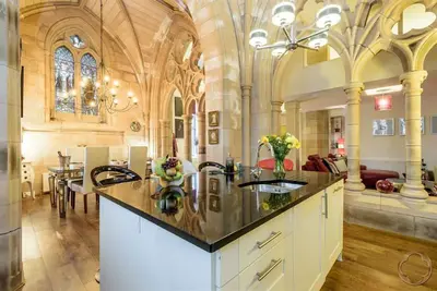 Image de St Andrew's Chapel - 4 personnes dans 2 chambres - WiFi - Piscine - Sauna - Hammam - T
