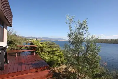 Image de Au bord du lac absolu, position magnifique en plein Jindabyne