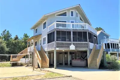 Image de Piscine privée, bain à remous, près de la plage, volley-ball, tonnes de platelage! Os35