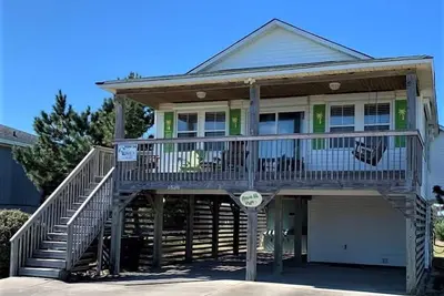 Image de Idéalement situé à Kdh: 4 chambres, piscine privée et bain à remous, à pied de la plage des restaurants et des boutiques! Kdh34