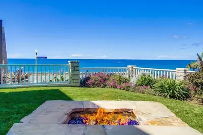 Image de Sunset Cliffs Ocean View Home - 1 maison de l'océan et maintenant avec une nouvelle vente Ac