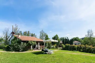 Image de Maison de vacances à Cagli avec piscine partagée