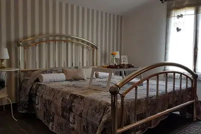 Image de Maisons Barolo avec grande terrasse et piscine pour toute la famille