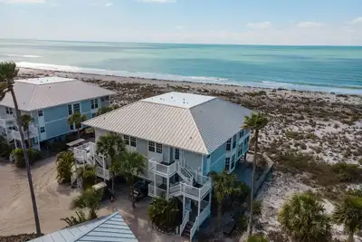 Image de Une vue spectaculaire sur les couchers de soleil depuis cette villa spectaculaire de l'île, B1211a