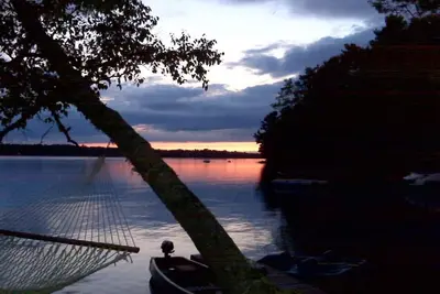 Image de Magnifiques couchers de soleil, charmant, calme, bord de l'eau, à proximité de la ville