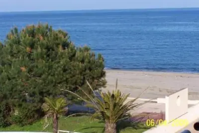 Image de Appartement T2 en Bordure de Mer\nLes pieds dans l'eau