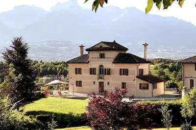 Image de Villa d'Or, villa historique dans la campagne au pied des Dolomites Valbelluna