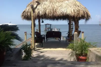 Image de Come Friday Cottages on the Bay