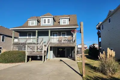 Image de Piscine privée chauffée, bain à remous, Animaux acceptés, Rec. Chambre, près de la plage et restaurants Kdh29