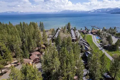 Image de Saint Francis # 14: 4 Br / 3 Ba condo et location de ski à Tahoe City, 10 personnes