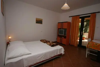 Image de Appartement d'une chambre avec la terrasse Mandre, Pag (A-523-a)