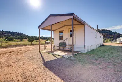 Image de Santa Rosa Home w / Vue sur la montagne et WiFi - Près du trou bleu