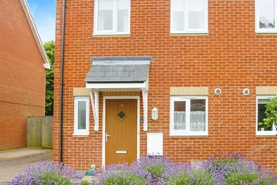Image de Tennyson Cottage - une maison qui peut accueillir 6 personnes dans 2 chambres