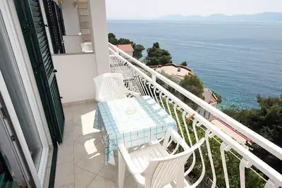 Image de Garçonnière avec le balcon et la vue sur le mer Drvenik Gornja vala, Makarska (As-4890-c)