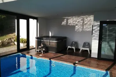 Design Villa près de la plage et la ville de Barcelone