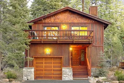 Image de Agatam Lodge, 1 heure à pied de la plage, restaurants, randonnées, rampe de mise à l'eau, location de Sup et de kayak