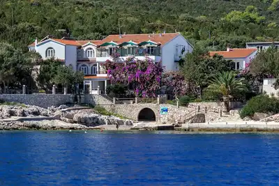 Image de Appartement de deux chambres prés de la plage Baie Pokrivenik, Hvar (A-10419-c)