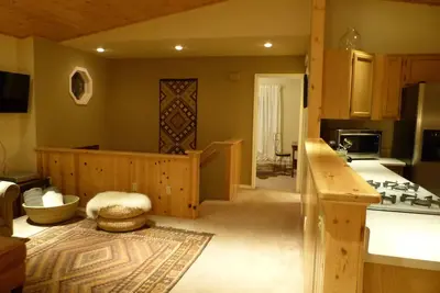 Image de 360 Vues montagne, Jacuzzi, 10 min. Sud de la ville sur la Floride Mesa