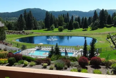 Image de Le Golf? Situe Sur Le 14ème Fairway, 2 Piscines, 3 Bains thermaux, À Pied Du Village, Vues