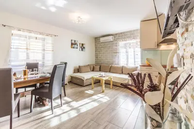 Image de Superbe maison à Pomer avec WiFi