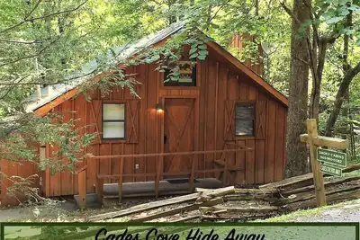 Image de Studio cabine idéal pour deux personnes, piscine, Timberwinds Resort - Cove Cove Hide Away - Animaux acceptés