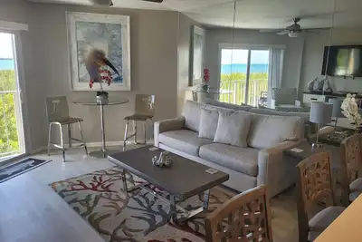 Image de Ocean Pointe Resort; Oceanfront, piscine, plage, Marina and Views. Key Largo