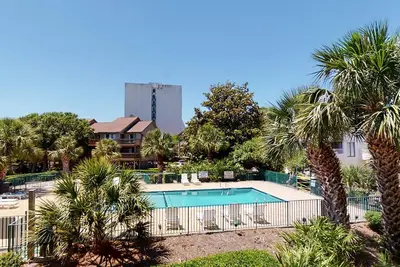 Image de Location de vacances Hilton Head à quelques pas de la plage!