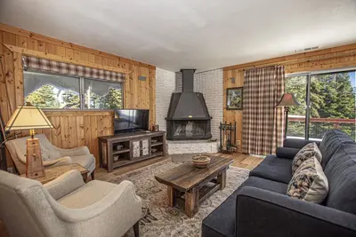 Image de Goetzl: 3 Br / 2 Ba maison / chalet en Tahoma, pour 8 personnes