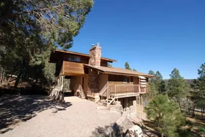 Image de Maison spacieuse nichée dans les pins de Ruidoso