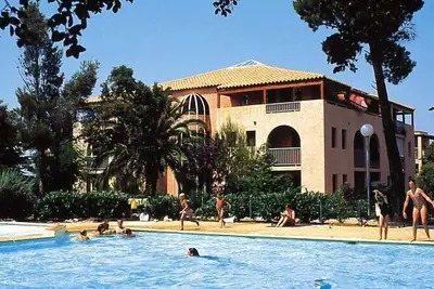 Image de Appartement pour 4 personnes avec piscine à quelques pas de la plage situé à Saint Aygulf