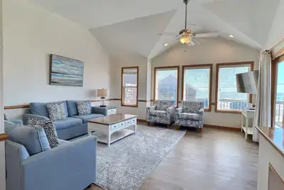 Image de Sunrise Cottage - Excellente vue sur l'océan - À quelques pas de la plage - Piscine communautaire