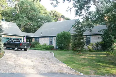 Image de 3br. Pour toute la famille pleine Cap W / Master Suite. Stage Harbor zone de Chatham