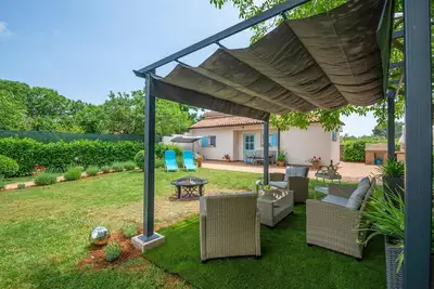 Image de Superbe maison de 2 chambres à Sisan