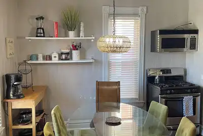 Image de La maison est là où le cœur est, retraite de groupe spacieuse!