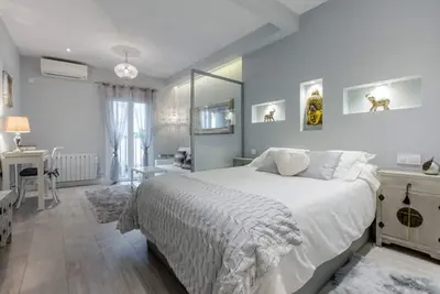 Image de Centre historique: Beau studio boutique avec Wifi, Ac, chauffage, ascenseur