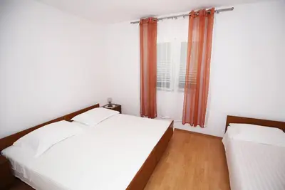 Image de Appartement d'une chambre prés de la plage Bol, Brac (A-13413-d)