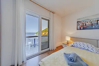 Image de Appartement d'une chambre prés de la plage Zaklopatica, Lastovo (A-8342-d)