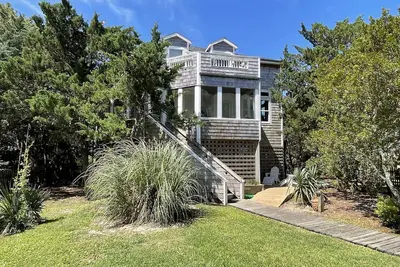 Image de Herons Landing: vue imprenable sur le marais salant, la forêt maritime.