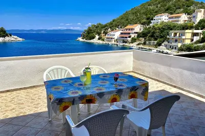 Image de Appartement d'une chambre prés de la plage Zaklopatica, Lastovo (A-8342-b)